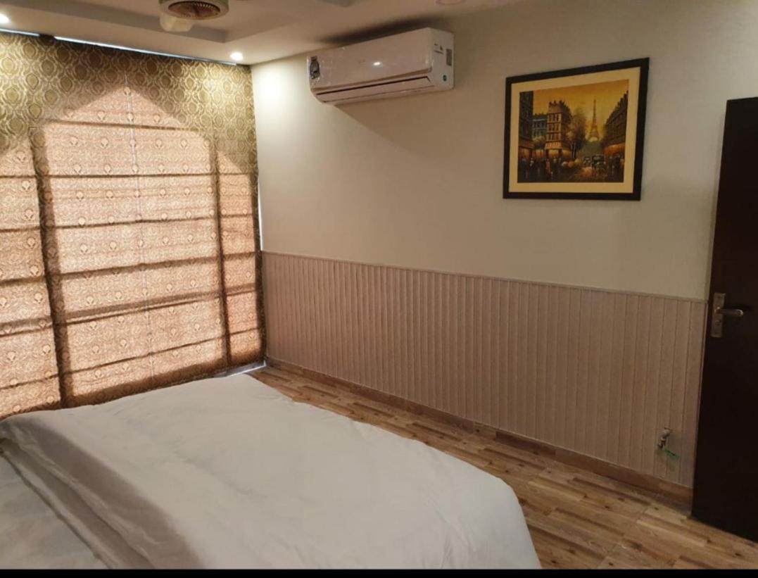 Hak Mall Suites And Apartments Rawalpindi Exterior foto
